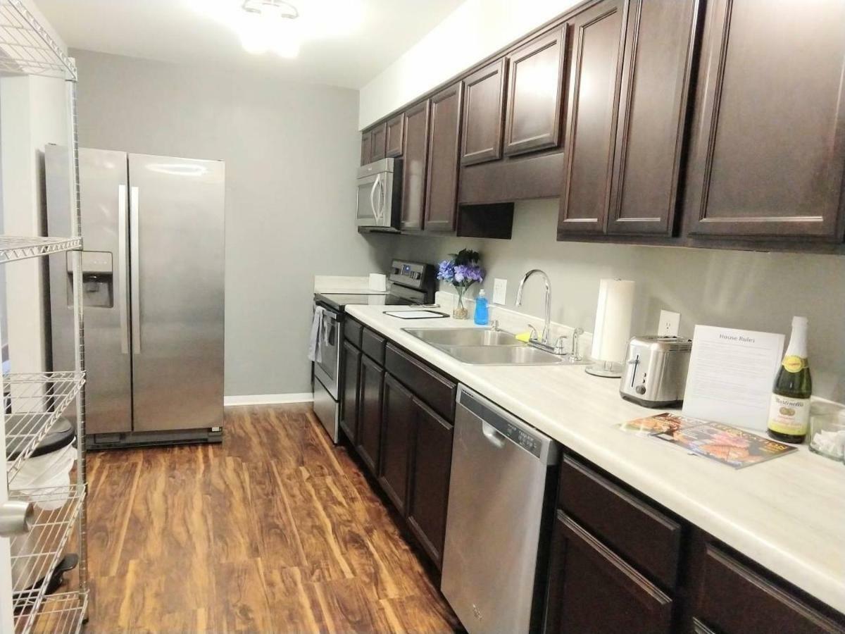 Desirable Condo In Central Raleigh Buitenkant foto
